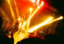 El debut de VOLA en Bogotá: una noche de atmósferas, técnica y emoción +nxBvIAAAAAXRSTlMAQObYZgAAABZJREFUOI1jYMADmEe5o9xR7iiXQi4A4BsA388WUyMAAAAASUVORK5CYII= - El debut de VOLA en Bogotá: una noche de atmósferas, técnica y emoción